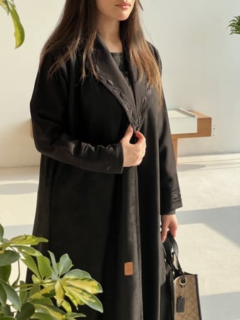 عباية رقم 105