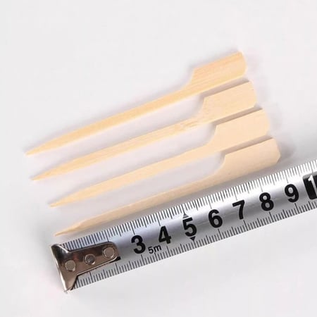 اعواد خشبية