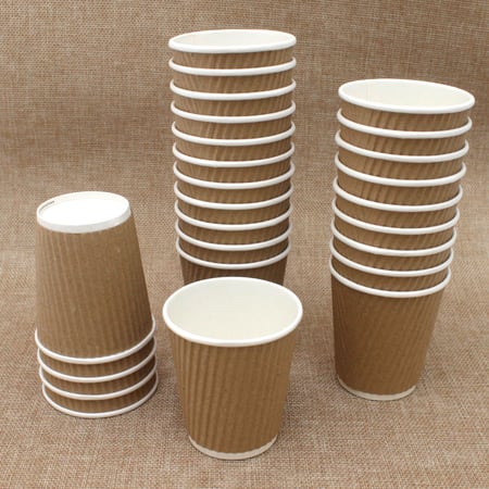 أكواب ورقية مموجة