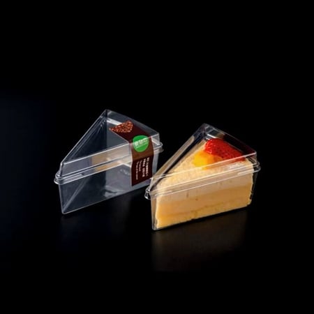 علب كيك بلاستيكية مثلثة