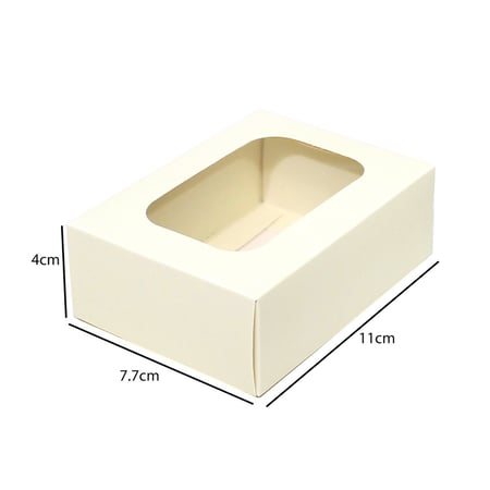 علب حلويات ورقية بنافذة بعدة الوان