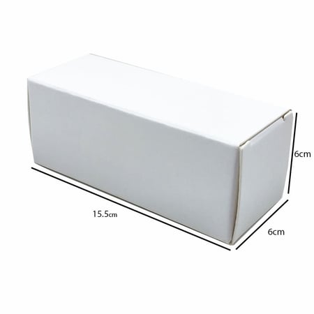 علب عطر أنيقة بلون أبيض