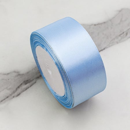 شرائط ساتان بعدة مقاسات وألوان