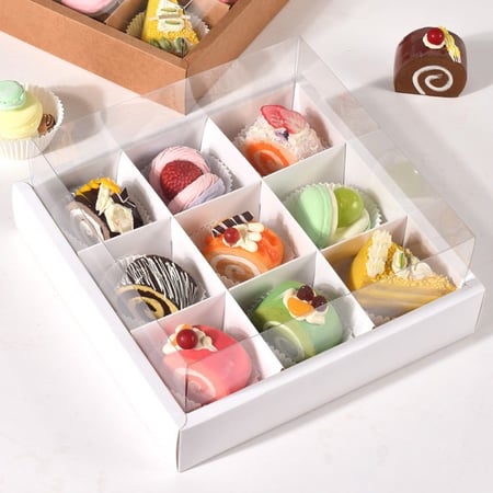 علب كيك و حلويات مقسم بلون ابيض