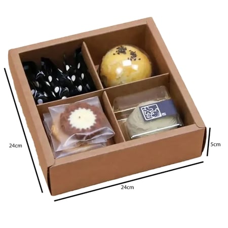 علب ورقية بغطاء شفاف بتقسيم رباعي