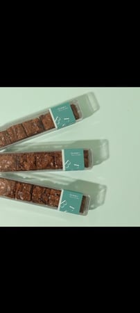 علب أكريليك شفافة للحلويات