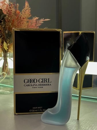 عطر الشعر كارولينا هيريرا قود غيرل 30 مل
