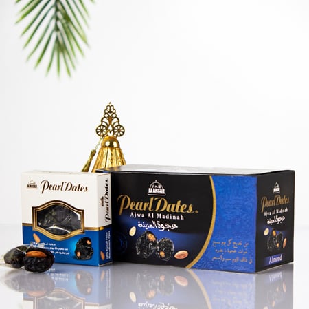 كرتون 12 علب من تمر عجوة المدينة 7 حبات بكتات (بالنوى او باللوز)