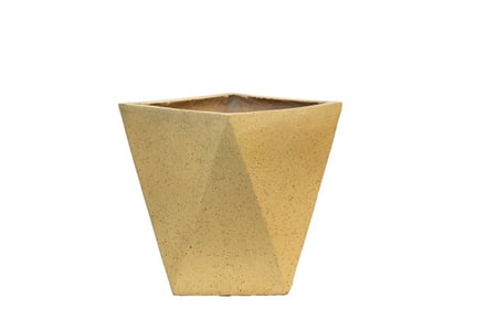 حوض مضلع كبير