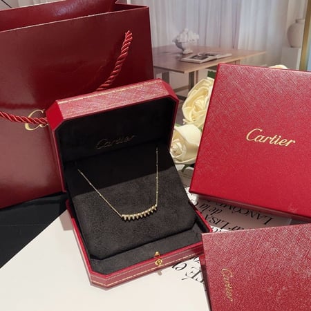 عقد كارتير مع دايموند