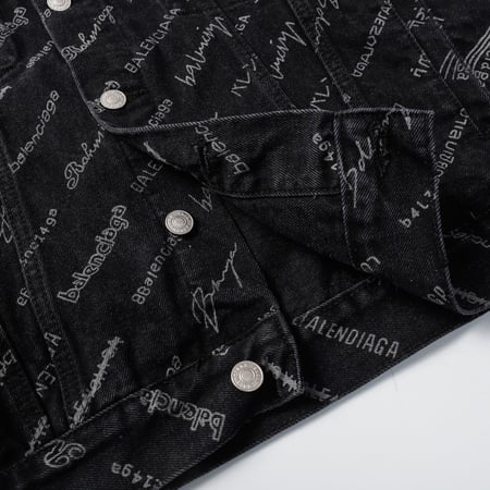 جاكيت جينز بلنسياقا