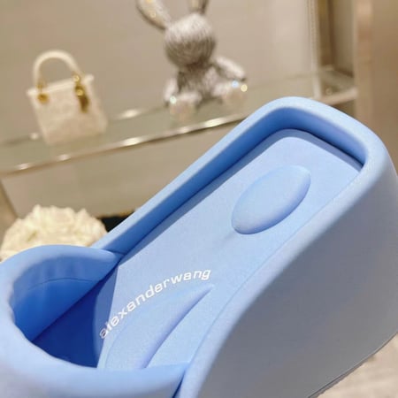 كعب ألكسندر وانغ