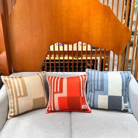 مخدات هيرميز