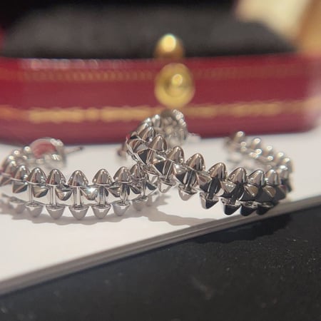 أقراط أذن كلاش دو كارتييه small