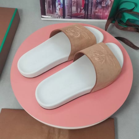 سليبرز لوربيانا