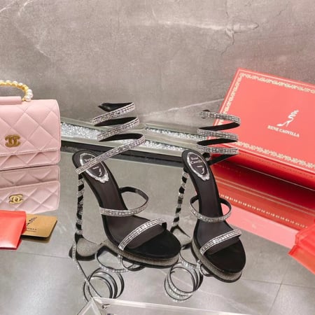 كعب رينيه كاوفيلا