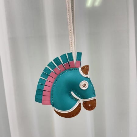 ميدالية هيرميز (7 لون)