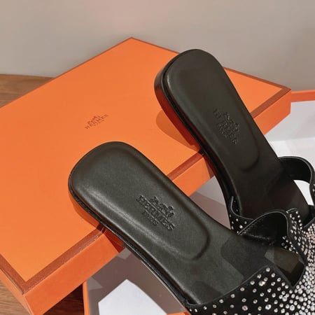 سليبرز هيرميز