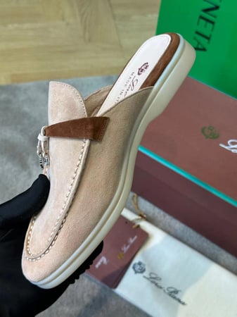 سليبرز لوربيانا