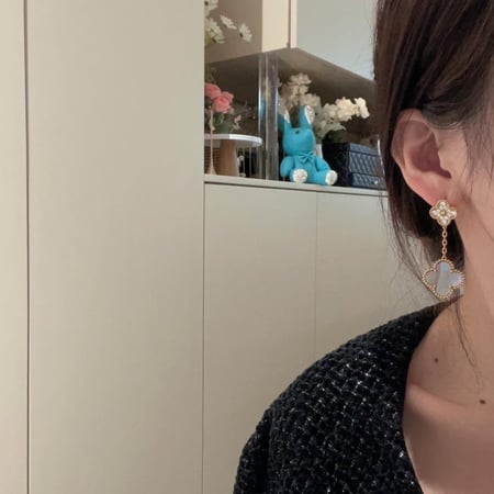 أقراط أذن فان كليف