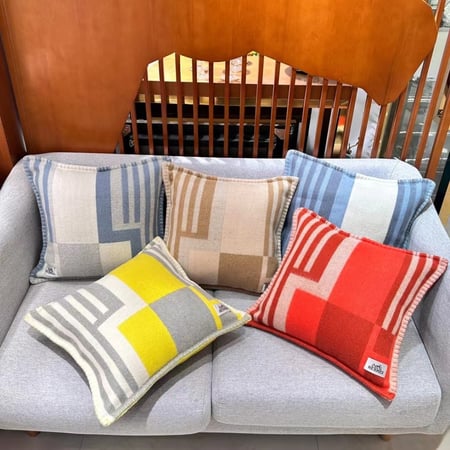 مخدات هيرميز