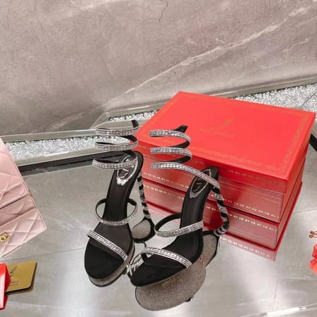 كعب رينيه كاوفيلا