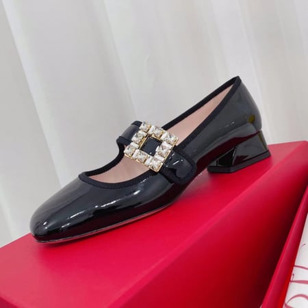 كعب روجر فيفييه