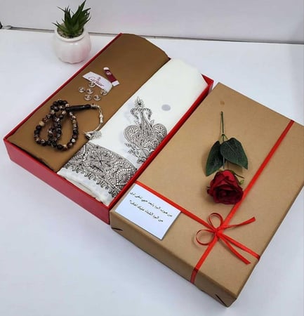 قماش كارتير شتوي + شال – بوكس هدية شتويه للرجال