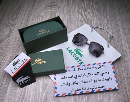 نظارات لاكوست درجة أولى مع علبة وكرت