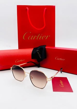 نظارة شمسية ماركة