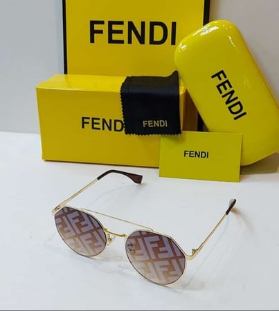 متجر نظارات ماركة فندي لون بني