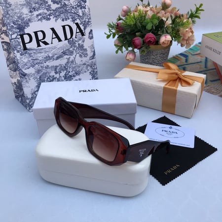 اكسسوارات رجالي برادا