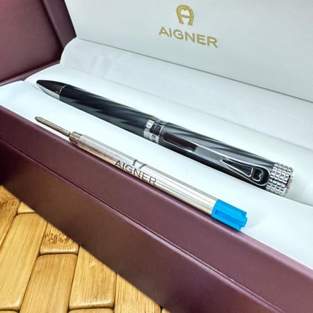 قلم أقنر فاشن بولبوينت طبق الأصل