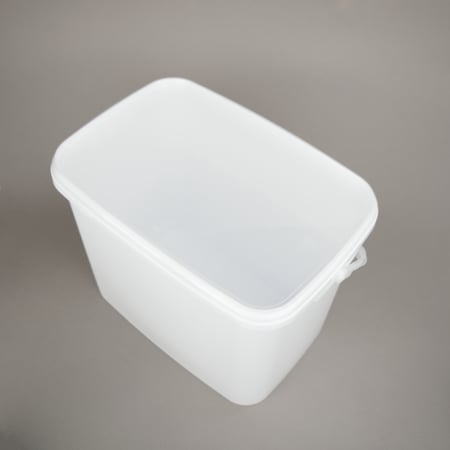 سطل مستطيل 8.3 لتر