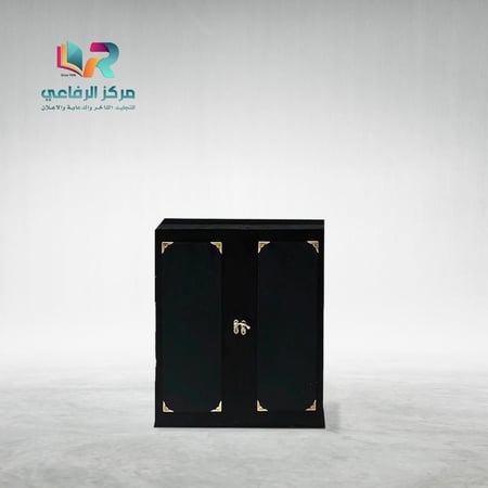 درع كريستال بقاعدة خشبية