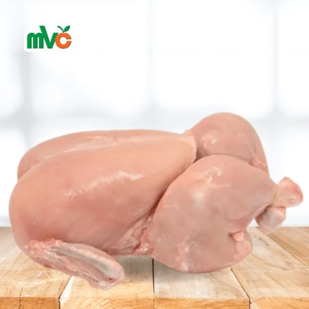 دجاج طازج منزوع الجلد