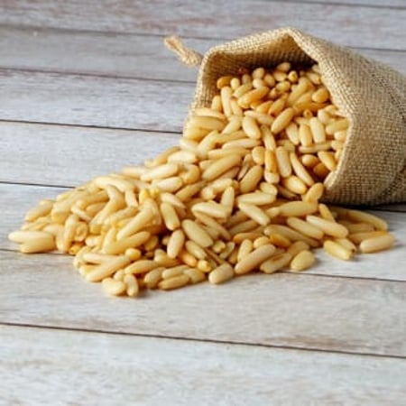صنوبر pine nuts