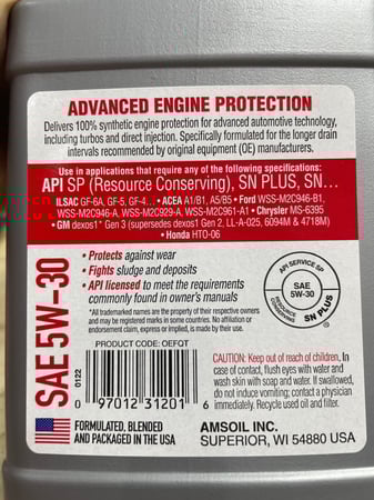 كرتون 12 علبه زيت محرك امزاويل AMSOIL 5W30 OE 946ML