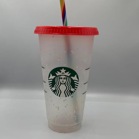 كوب بلاستك مع مصاص ٥٠٠ مل