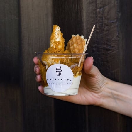 ستيكر بخلفية لونية, دائري