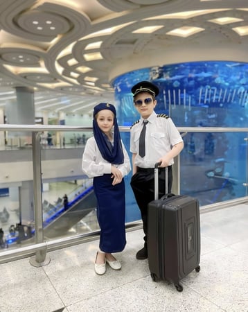 مضيفة الطيران الصغيره