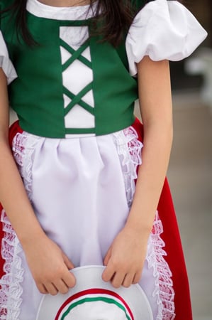 Traditional Italian dress for girls