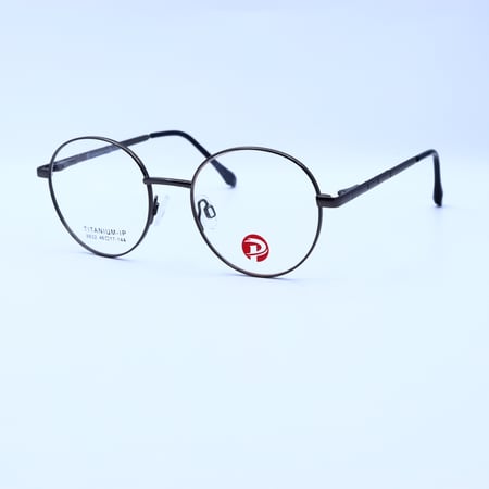 نظارات معدنية دائرية بتصميم عصري