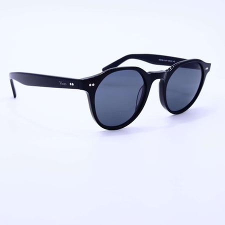 نظارة شمسية من Vines موديل 4602