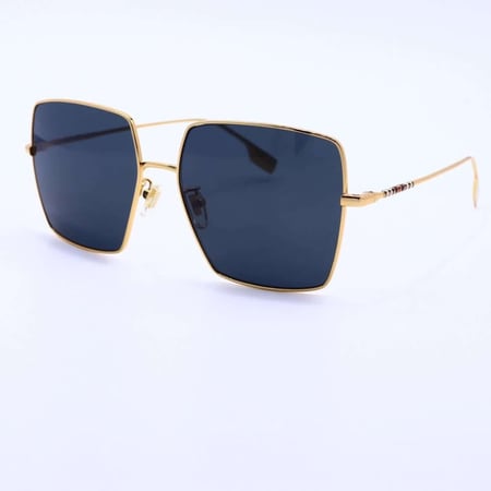 نظارة شمسية ماركة  BURBERRY  موديل  BE3133