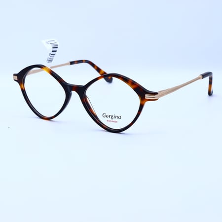 نظارات طبية عصرية بخامات متينة وتصميم حديث