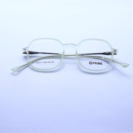 نظارة طبية من Bprime موديل TR7817