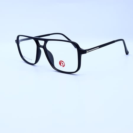 نظارات طبيه حديثه مع حماية إضافية ضد الإشعاعات