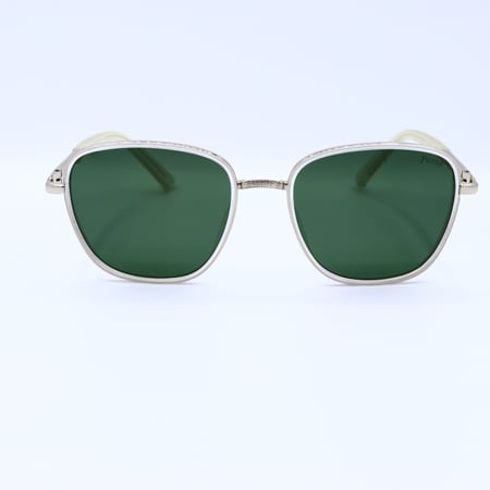 نظارة شمسية مع حماية شاملة من الأشعة