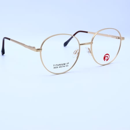 نظارة طبية موديل 8828 بإطار متين وأنيق